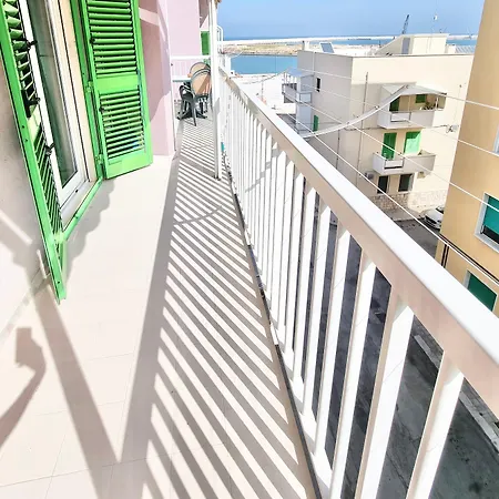 Colasante House アパート