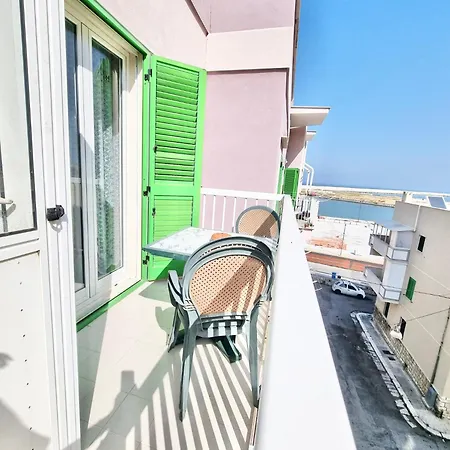 アパート Colasante House モルフェッタ