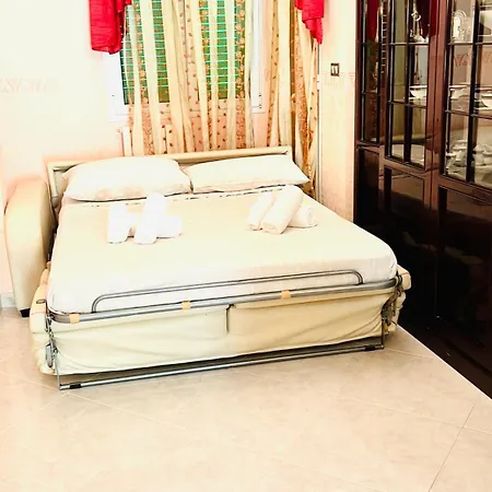 Colasante House Apartment *