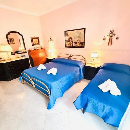 Colasante House * モルフェッタ